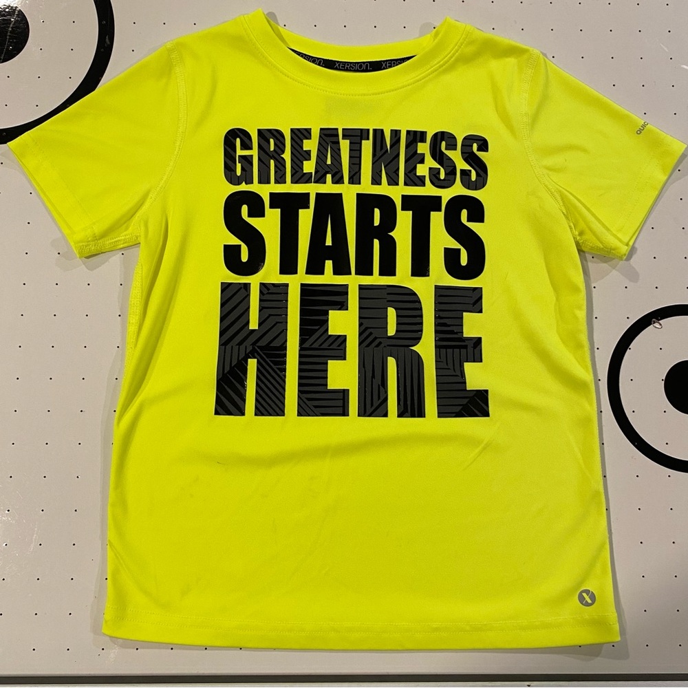 Xersion Boys Size 7 XL Quick-Dri Short Sleeve Tshirt, Safety Yellow Color